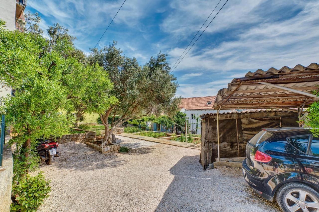 Apartment Dami Mali Lošinj Exterior foto
